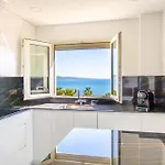 Beachfront Penthouse With Sea Views Puerto Banus Марбелья